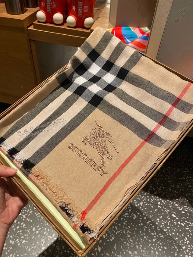 Burberry喀什米爾高原山羊絨圍巾披肩 巴寶莉2021新款圍巾  mmj1190